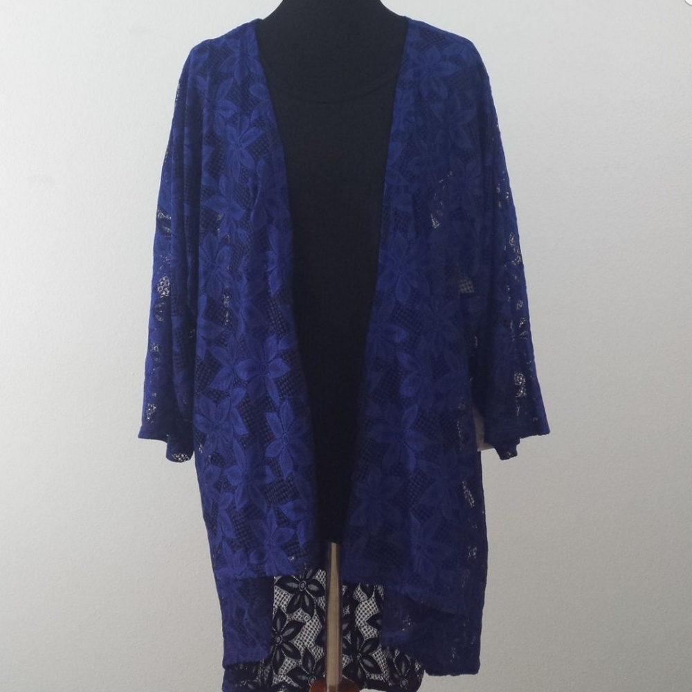 NWT L Navy LuLaRoe Lace Lindsay Kimono Coverup